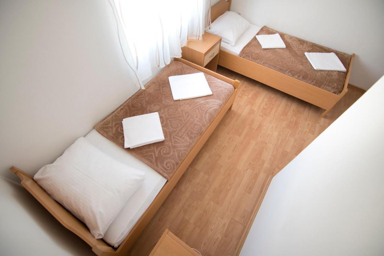 Apartmani Juric Vir Dış mekan fotoğraf