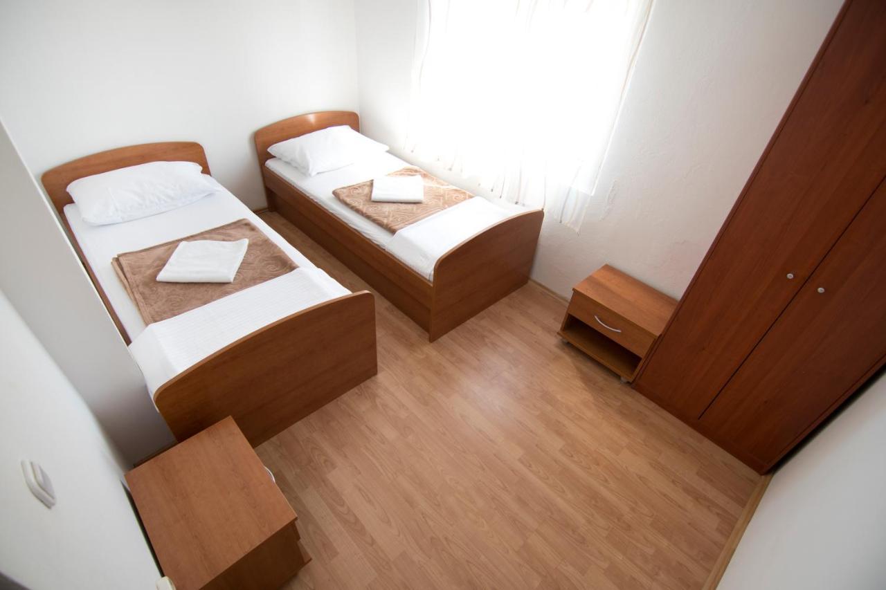 Apartmani Juric Vir Dış mekan fotoğraf